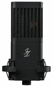 Dual microphone recording technique with ribbon and condenser microphones for audio production
