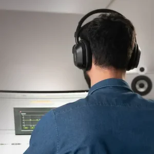 LEWITT LW6 wireless studio headphones with transmitter illustrating low-latency cable-free monitoring for recording and mixing